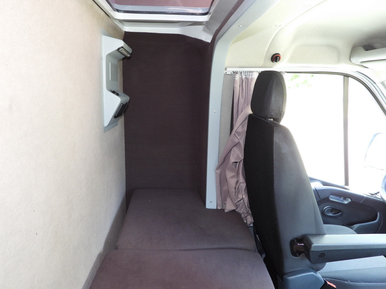 Utilitaire rideaux coulissants (PLSC) RENAULT MASTER TARPAULIN 8 PALLETS WEBASTO CRUISE CONTROL LED LIGHTS PNEUMATICS AIR CONDITIONING  165HP: photos 40