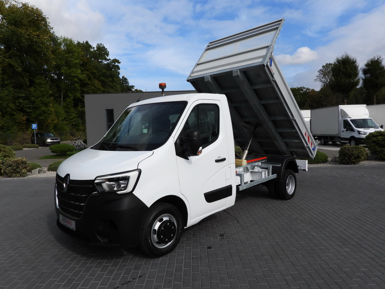 RENAULT MASTER TIPPER CRUISE CONTROL LED LIGHTS TWIN WHEELS AIR CONDITIONING  130HP en leasing occasion RENAULT MASTER TIPPER CRUISE CONTROL LED LIGHTS TWIN WHEELS AIR CONDITIONING  130HP: photos 17