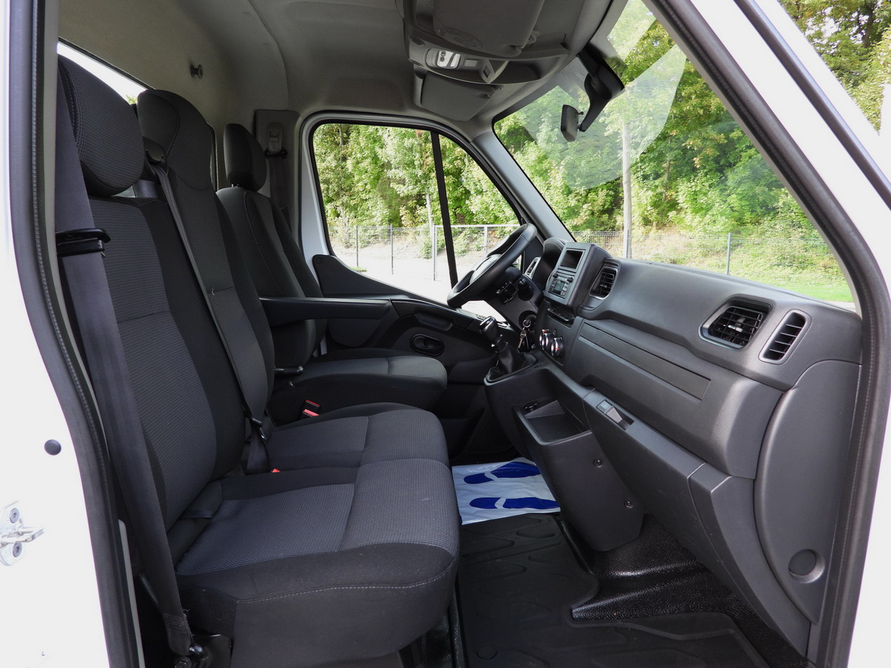 RENAULT MASTER TIPPER CRUISE CONTROL LED LIGHTS TWIN WHEELS AIR CONDITIONING  130HP en leasing occasion RENAULT MASTER TIPPER CRUISE CONTROL LED LIGHTS TWIN WHEELS AIR CONDITIONING  130HP: photos 33