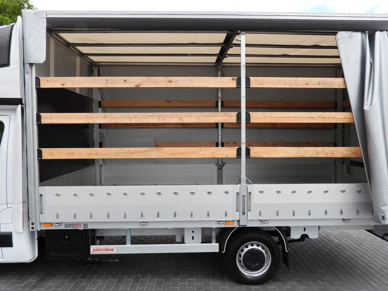 Utilitaire rideaux coulissants (PLSC) Renault MASTER  PRITSCHE PLANE 10 PALETTEN TEMPOMAT  A/C: photos 18