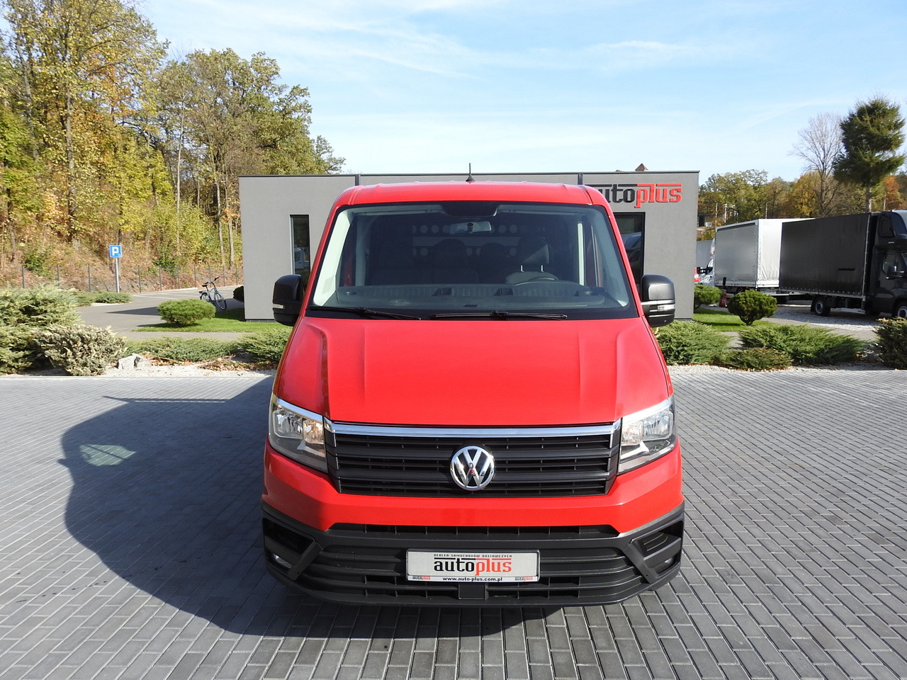VOLKSWAGEN CRAFTER STAKE BODY DOUBLE CABIN DOKA 7 SEATS AIR CONDITIONING 140HP - Utilitaire double cabine: photos 5 VOLKSWAGEN CRAFTER STAKE BODY DOUBLE CABIN DOKA 7 SEATS AIR CONDITIONING 140HP - Utilitaire double cabine: photos 5