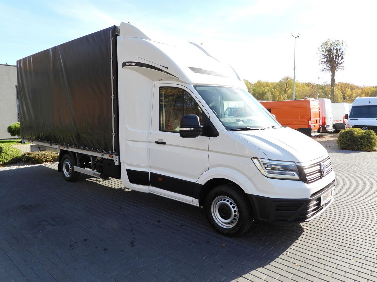 VOLKSWAGEN CRAFTER TARPAULIN 10 PALLETS WEBASTO CRUISE CONTROL LED LIGHTS 180HP - Utilitaire rideaux coulissants (PLSC): photos 4 VOLKSWAGEN CRAFTER TARPAULIN 10 PALLETS WEBASTO CRUISE CONTROL LED LIGHTS 180HP - Utilitaire rideaux coulissants (PLSC): photos 4