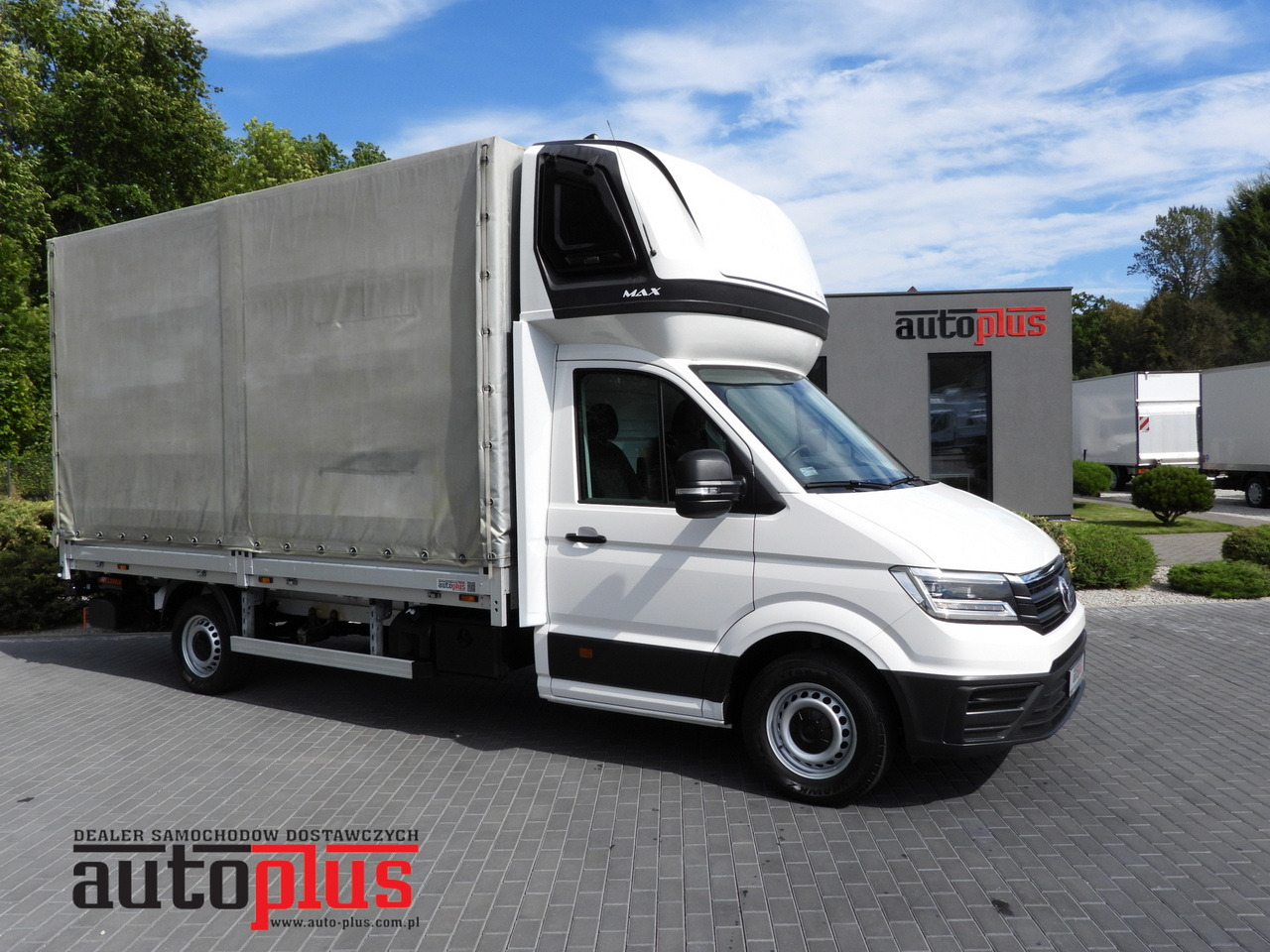 VOLKSWAGEN CRAFTER TARPAULIN LIFT 8 PALLETS WEBASTO CRUISE CONTROL LED LIGHTS AIR CONDITIONING 180HP - Utilitaire rideaux coulissants (PLSC): photos 1 VOLKSWAGEN CRAFTER TARPAULIN LIFT 8 PALLETS WEBASTO CRUISE CONTROL LED LIGHTS AIR CONDITIONING 180HP - Utilitaire rideaux coulissants (PLSC): photos 1