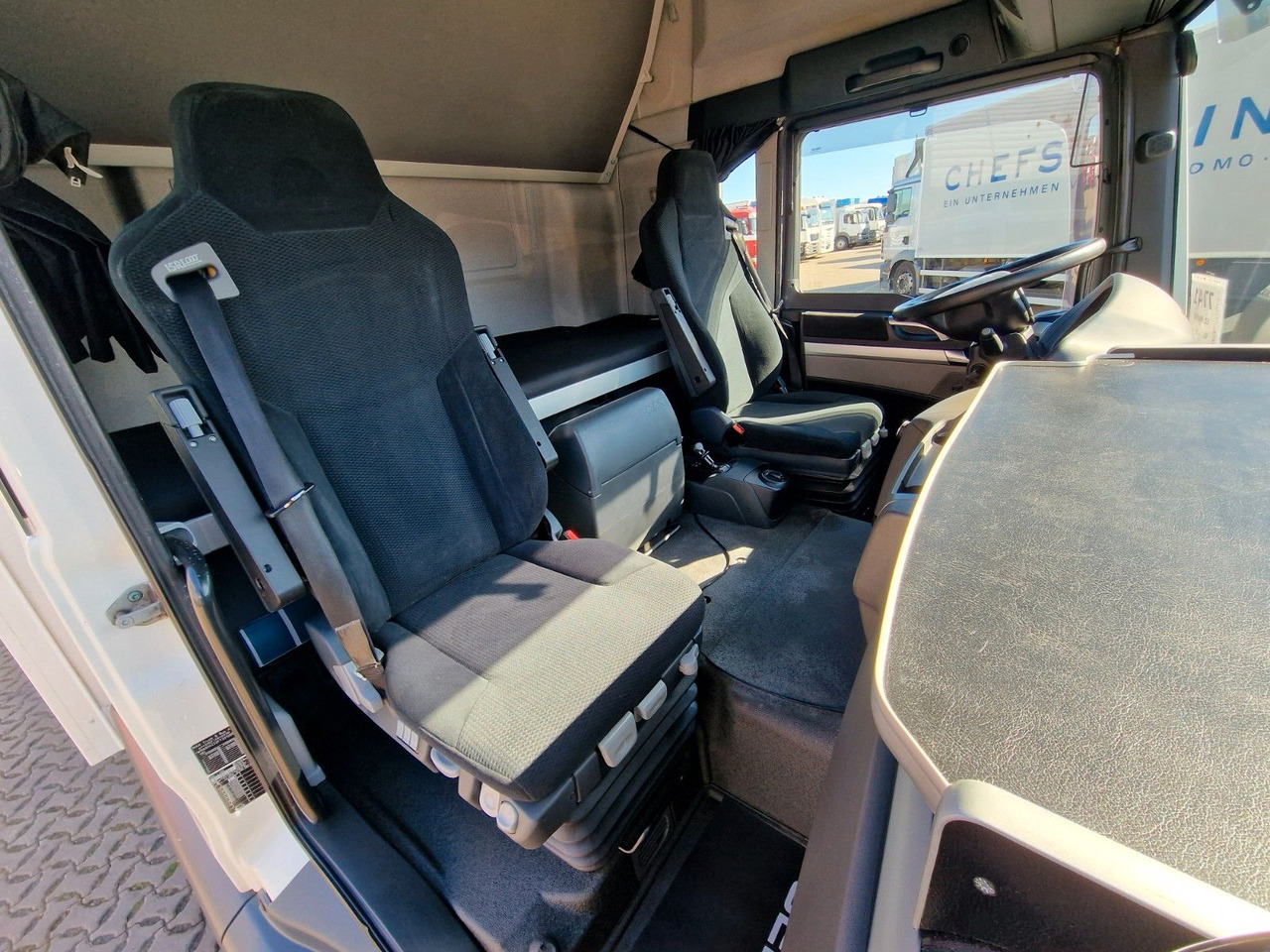Camion frigorifique MAN TGL 12.250 4X2 BL / Ladebordwand: photos 19