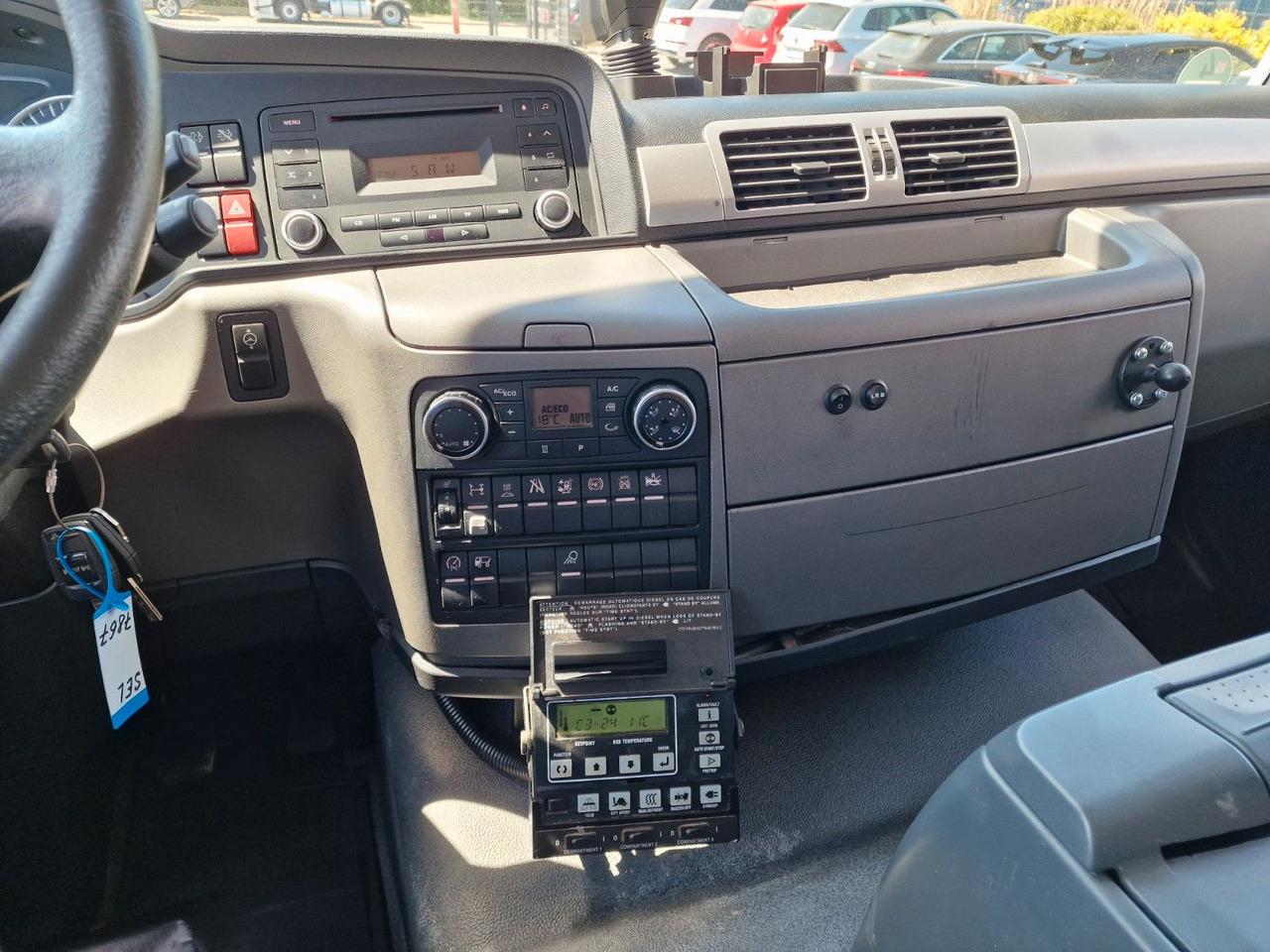 Camion frigorifique MAN TGM 18.290 4X2 LL / Ldbw / Carrier Supra 1250Mt: photos 23 Camion frigorifique MAN TGM 18.290 4X2 LL / Ldbw / Carrier Supra 1250Mt: photos 23