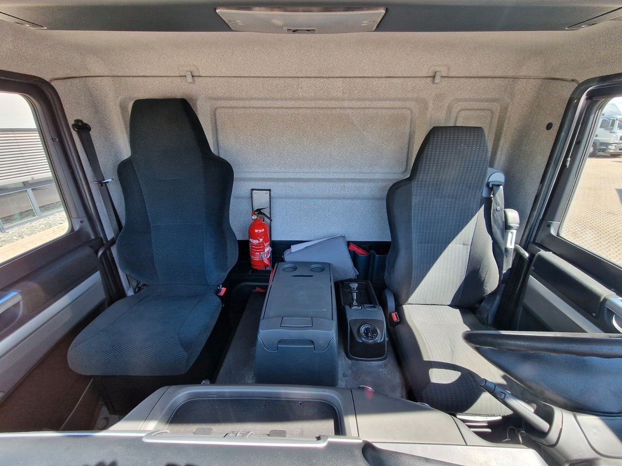 Camion frigorifique MAN TGM 18.290 4X2 LL / Ldbw / Carrier Supra 1250Mt: photos 20 Camion frigorifique MAN TGM 18.290 4X2 LL / Ldbw / Carrier Supra 1250Mt: photos 20