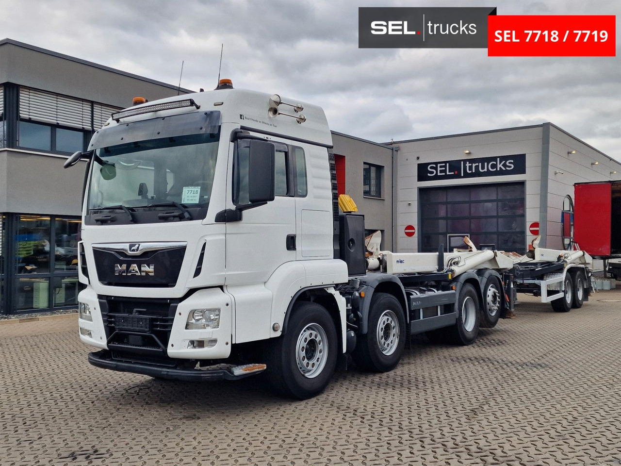 MAN TGS 35.500.8X2-6 BL / Silosteller / Lenkachse - Camion benne: photos 1 MAN TGS 35.500.8X2-6 BL / Silosteller / Lenkachse - Camion benne: photos 1