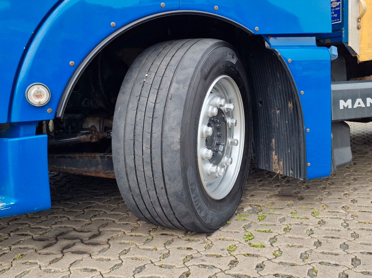 Camion à rideaux coulissants MAN TGX 18.440 4X2 LL-U /Intarder/Hubdach/Durchlade: photos 23 Camion à rideaux coulissants MAN TGX 18.440 4X2 LL-U /Intarder/Hubdach/Durchlade: photos 23