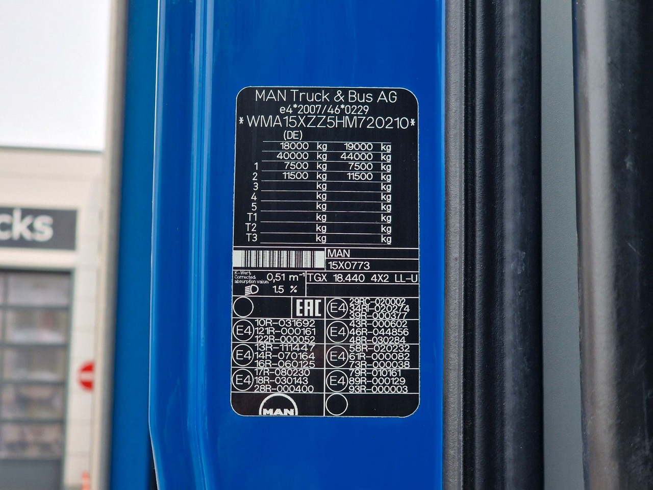 Camion à rideaux coulissants MAN TGX 18.440 4X2 LL-U /Intarder/Hubdach/Durchlade: photos 13 Camion à rideaux coulissants MAN TGX 18.440 4X2 LL-U /Intarder/Hubdach/Durchlade: photos 13