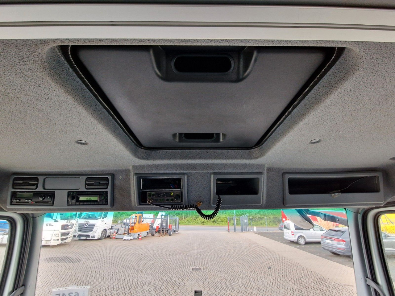 Camion grue Mercedes-Benz Axor 1833L / Palfinger PK 12002-EH / GLAS: photos 26 Camion grue Mercedes-Benz Axor 1833L / Palfinger PK 12002-EH / GLAS: photos 26