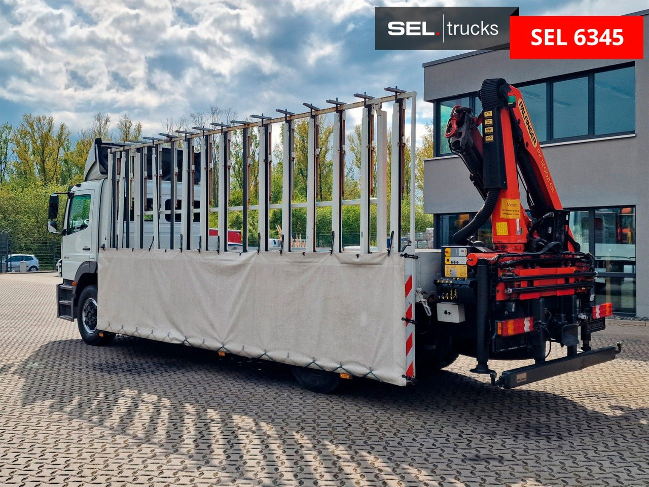 Camion grue Mercedes-Benz Axor 1833L / Palfinger PK 12002-EH / GLAS: photos 7 Camion grue Mercedes-Benz Axor 1833L / Palfinger PK 12002-EH / GLAS: photos 7