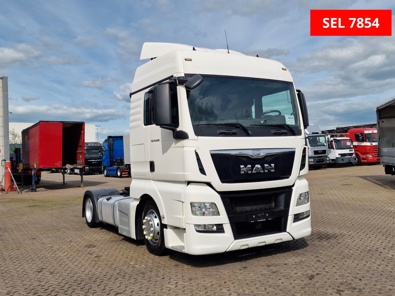 MAN TGX 18.400 4x2 LLS-U / ZF Intarder - Tracteur routier: photos 3 MAN TGX 18.400 4x2 LLS-U / ZF Intarder - Tracteur routier: photos 3