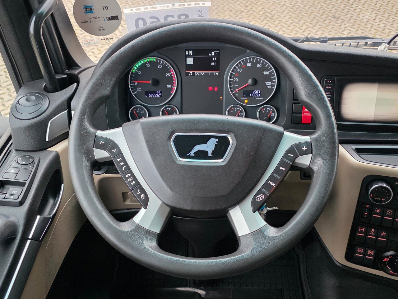 Tracteur routier MAN TGX 18.460 4X2 LLS-U / Retarder / 2 Tanks: photos 36 Tracteur routier MAN TGX 18.460 4X2 LLS-U / Retarder / 2 Tanks: photos 36