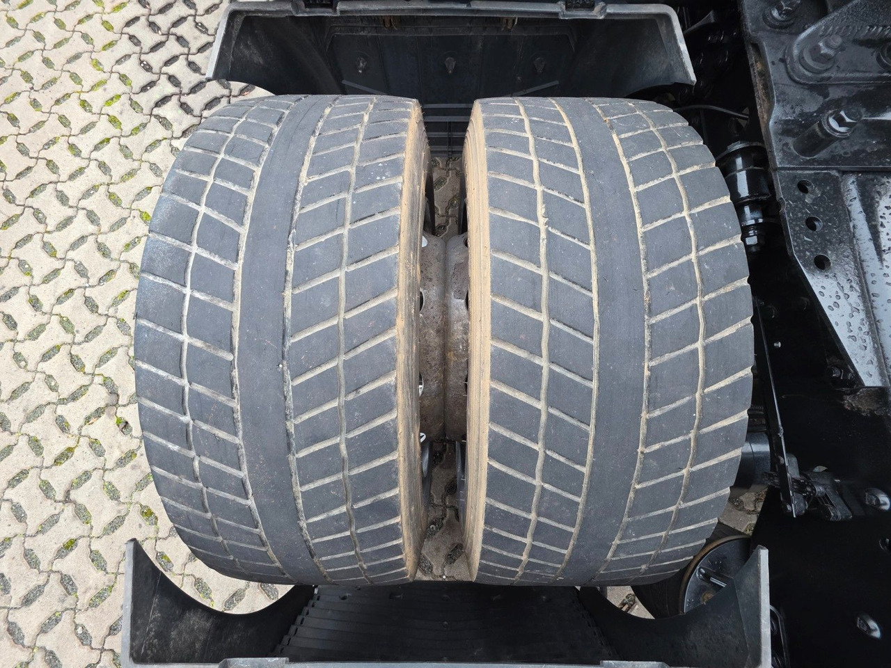 Tracteur routier MAN TGX 18.460 4X2 LLS-U / Retarder / 2 Tanks: photos 49 Tracteur routier MAN TGX 18.460 4X2 LLS-U / Retarder / 2 Tanks: photos 49