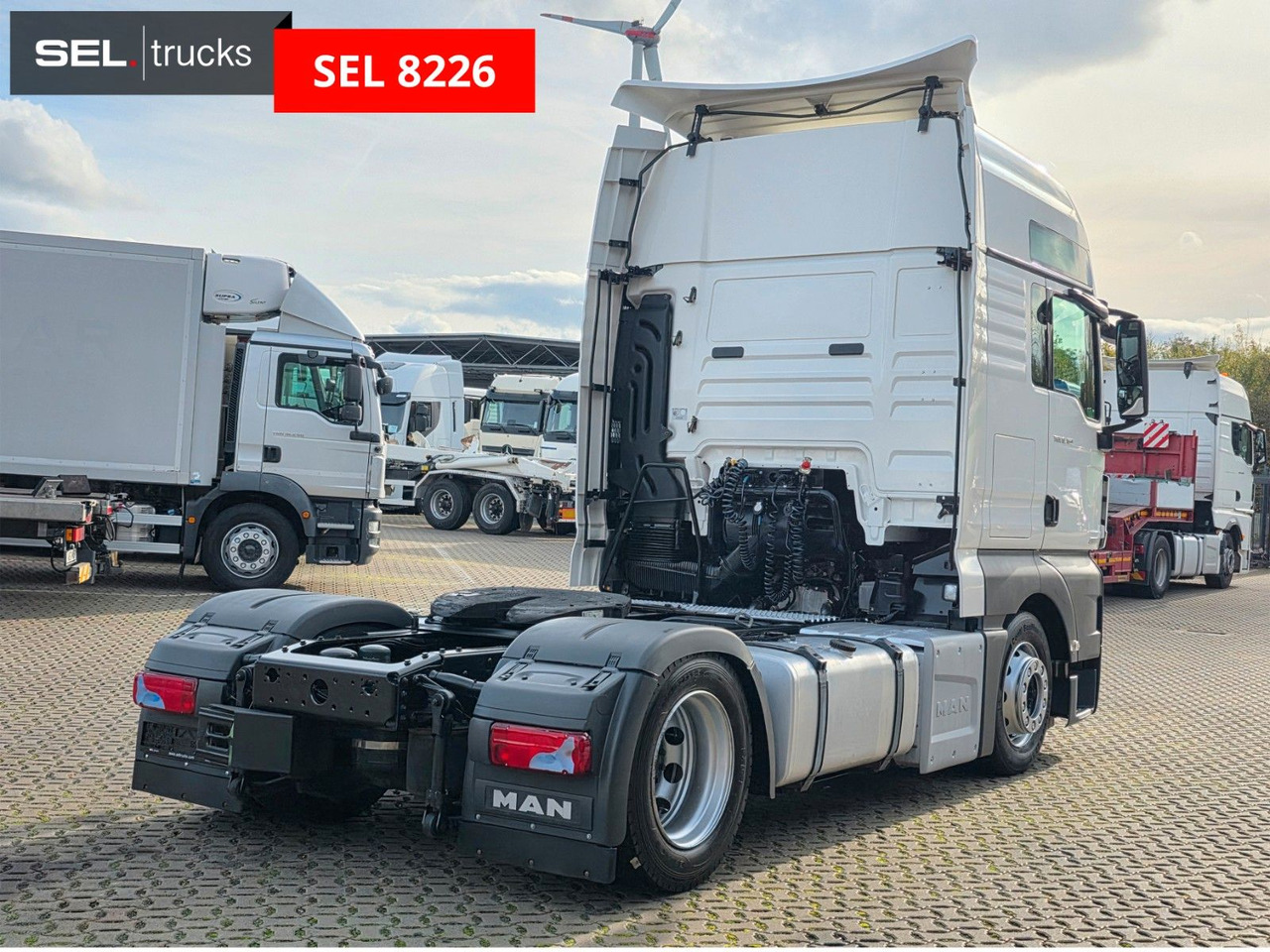 MAN TGX 18.460 4X2 LLS-U / Retarder / 2 Tanks - Tracteur routier: photos 5 MAN TGX 18.460 4X2 LLS-U / Retarder / 2 Tanks - Tracteur routier: photos 5