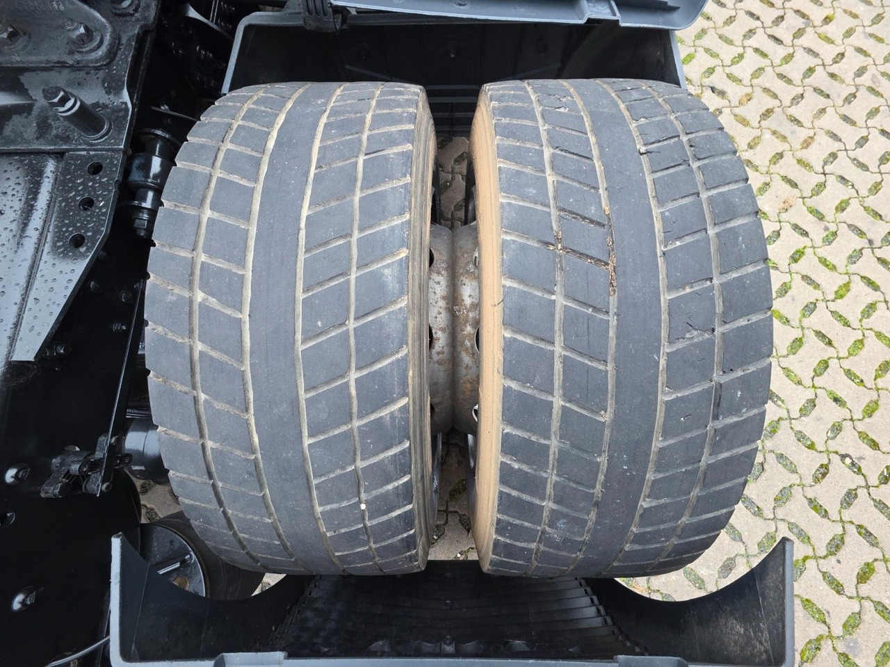 Tracteur routier MAN TGX 18.460 4X2 LLS-U / Retarder / 2 Tanks: photos 50 Tracteur routier MAN TGX 18.460 4X2 LLS-U / Retarder / 2 Tanks: photos 50