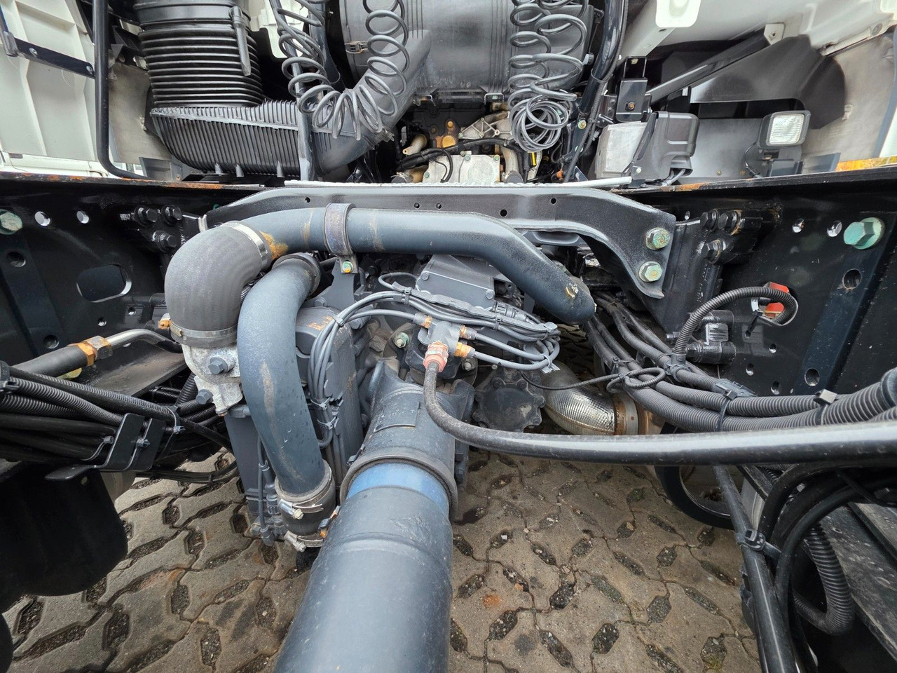 Tracteur routier MAN TGX 18.460 4X2 LLS-U / Retarder / 2 Tanks: photos 19 Tracteur routier MAN TGX 18.460 4X2 LLS-U / Retarder / 2 Tanks: photos 19