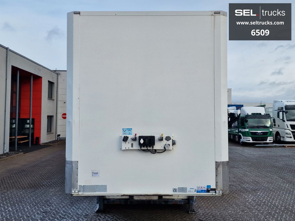 Van Eck PT-3Z / Doppelstock / Mega Van Eck PT-3Z / Doppelstock / Mega - Semi-remorque fourgon: photos 2 Van Eck PT-3Z / Doppelstock / Mega Van Eck PT-3Z / Doppelstock / Mega - Semi-remorque fourgon: photos 2