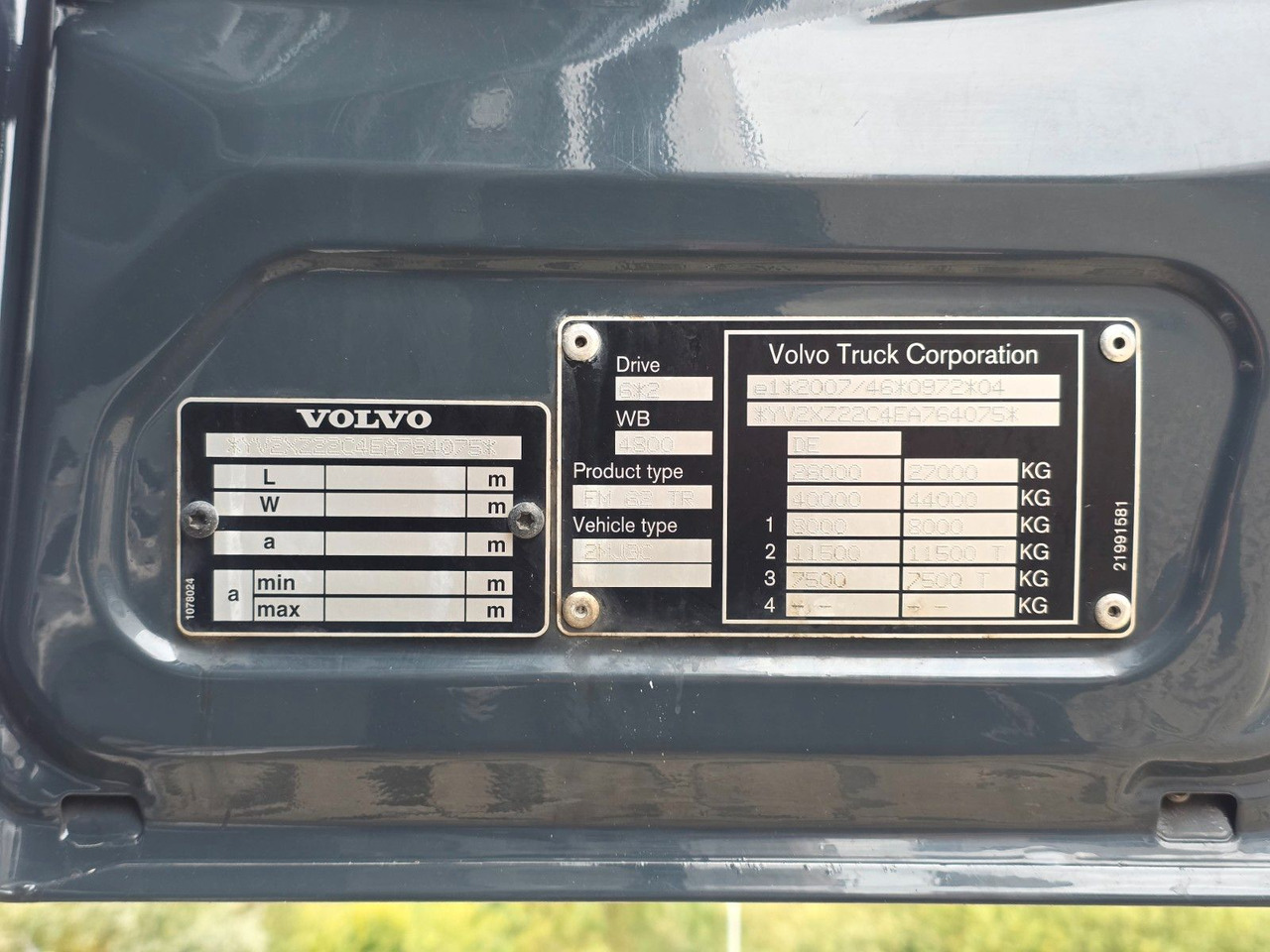 Camion à rideaux coulissants Volvo FM 410 / Ladebordwand / Lenkachse: photos 21 Camion à rideaux coulissants Volvo FM 410 / Ladebordwand / Lenkachse: photos 21