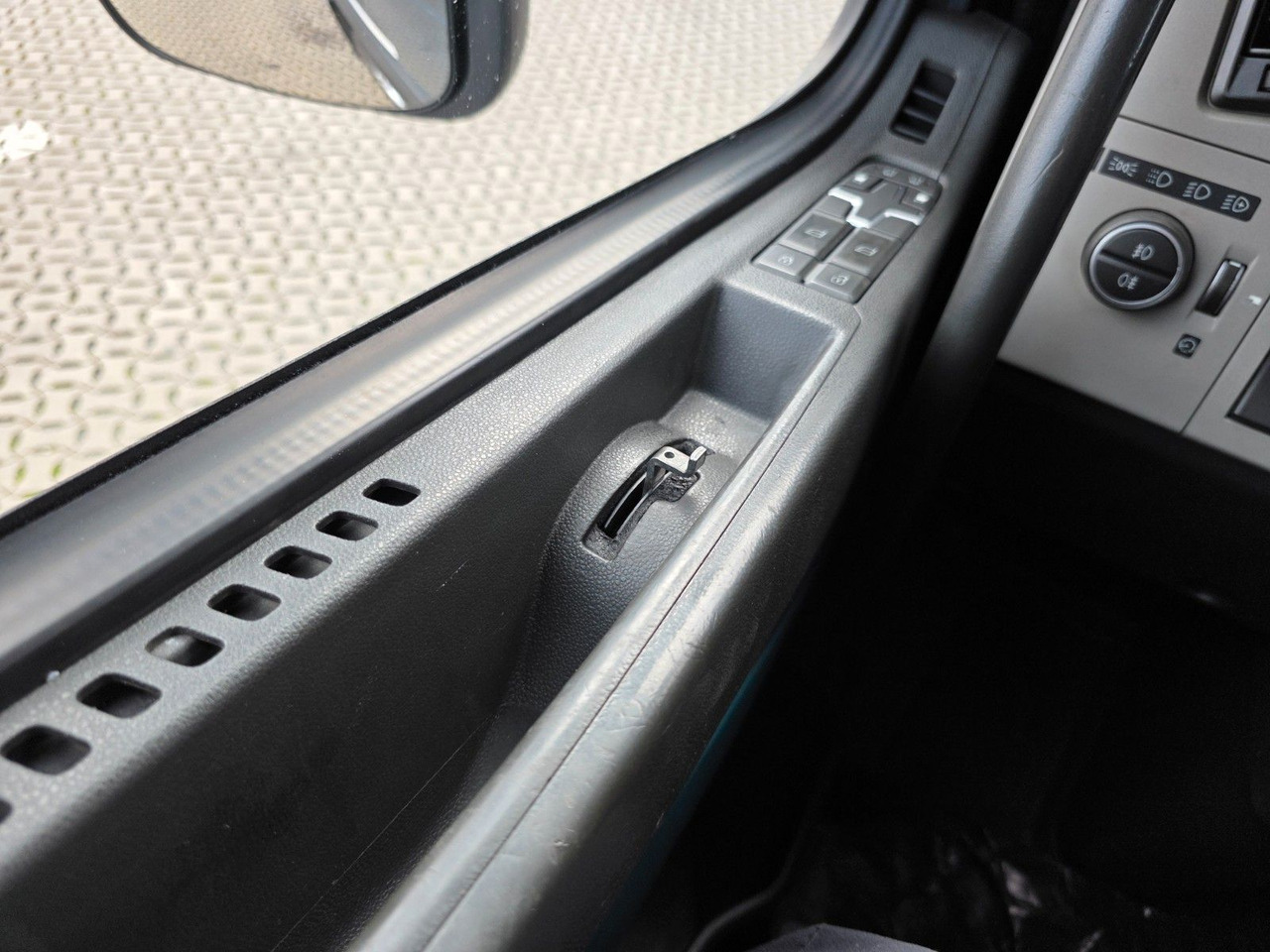 Camion à rideaux coulissants Volvo FM 410 / Ladebordwand / Lenkachse: photos 38 Camion à rideaux coulissants Volvo FM 410 / Ladebordwand / Lenkachse: photos 38