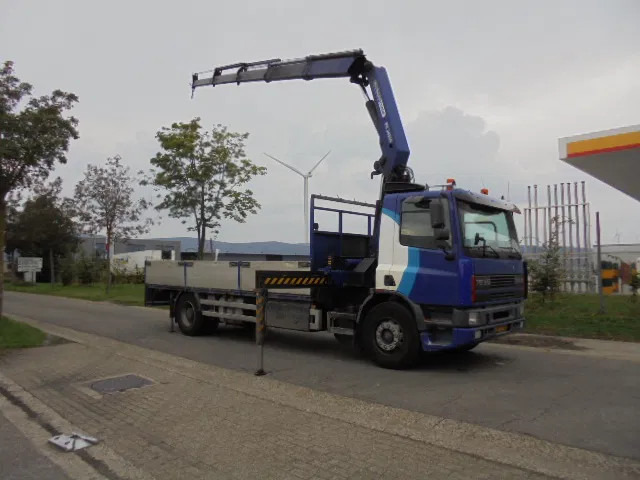 DAF CF 290 - Camion plateau: photos 3 DAF CF 290 - Camion plateau: photos 3