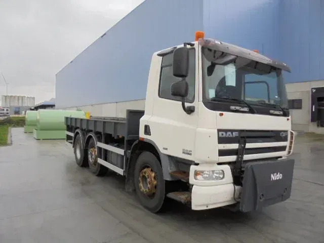 DAF CF 75 250 6X2 - Camion plateau: photos 2 DAF CF 75 250 6X2 - Camion plateau: photos 2