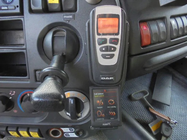 Remorqueuse DAF CF 85 360 NL TRUCK: photos 13