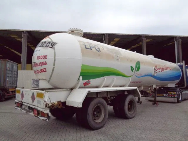 Diversen Isisan 45M3 LPG-BUTANE - Semi-remorque citerne: photos 3 Diversen Isisan 45M3 LPG-BUTANE - Semi-remorque citerne: photos 3