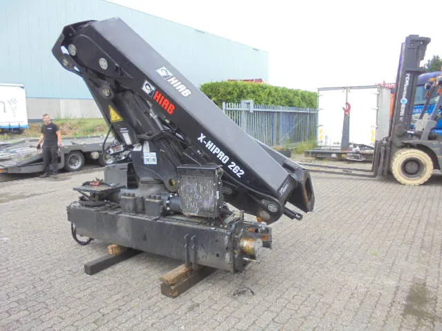 Hiab 262 EP-3 X HI-PRO - Grue auxiliaire: photos 3 Hiab 262 EP-3 X HI-PRO - Grue auxiliaire: photos 3