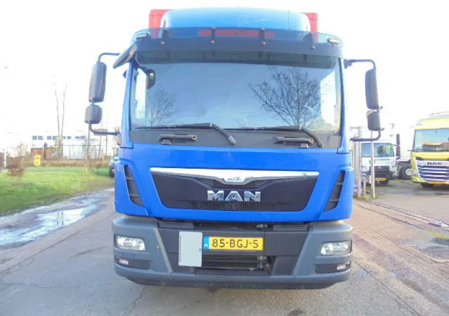 MAN TGM 12-250 NL TRUCK - Camion fourgon: photos 2 MAN TGM 12-250 NL TRUCK - Camion fourgon: photos 2