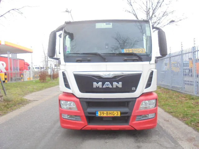 MAN TGS 23.400 LL.U 6X2 - Camion porte-voitures: photos 2 MAN TGS 23.400 LL.U 6X2 - Camion porte-voitures: photos 2