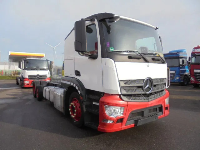 Mercedes-Benz 2340 6X2 NL TRUCK - Camion porte-voitures: photos 3 Mercedes-Benz 2340 6X2 NL TRUCK - Camion porte-voitures: photos 3
