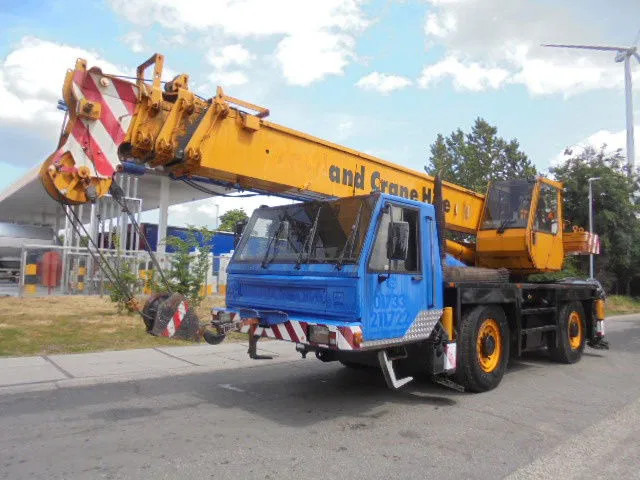 PPM ATT 350 4X4X4 - Grue tout-terrain: photos 3 PPM ATT 350 4X4X4 - Grue tout-terrain: photos 3
