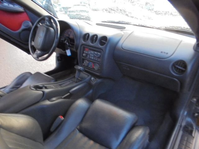 Pontiac Firebird AUT CONVERTIBLE - Voiture: photos 5 Pontiac Firebird AUT CONVERTIBLE - Voiture: photos 5