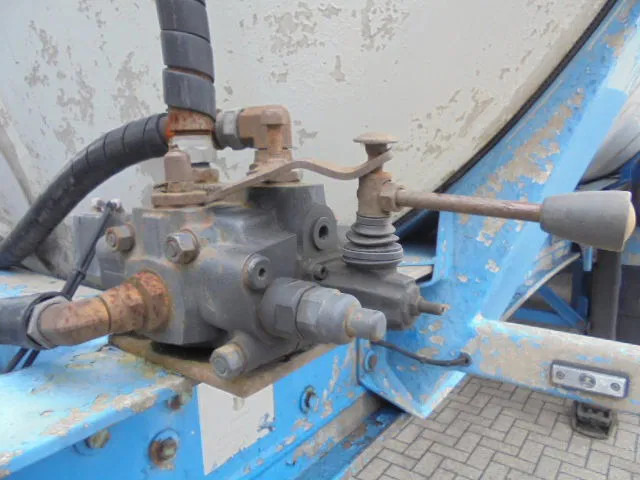 Semi-remorque citerne SPITZER BP SK 50: photos 10