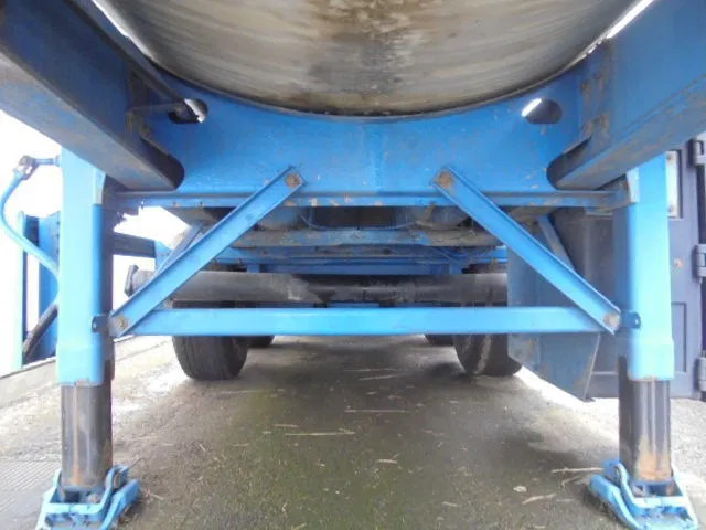 Semi-remorque citerne SPITZER EUROVRAC BP SK50: photos 11