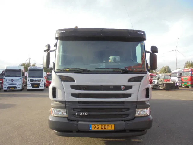 Scania P310 6x2 RETARDER NL TRUCK - Benne à ordures ménagères: photos 2 Scania P310 6x2 RETARDER NL TRUCK - Benne à ordures ménagères: photos 2