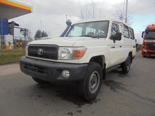 Toyota Land Cruiser HZJ78L 4WD EXPORT OUT EU ONLY - Voiture: photos 1 Toyota Land Cruiser HZJ78L 4WD EXPORT OUT EU ONLY - Voiture: photos 1