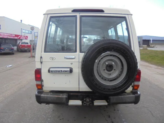 Voiture Toyota Land Cruiser HZJ78L 4WD EXPORT OUT EU ONLY: photos 6