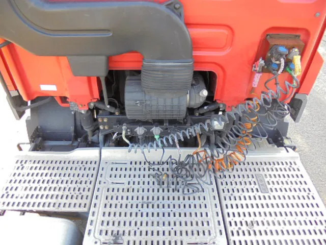 Tracteur routier DAF CF 440 FT: photos 9