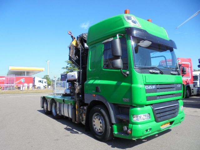 Tracteur routier DAF CF 85.360 FTN 6X2: photos 8