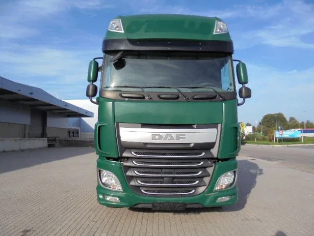 DAF XF 106.460 SUPER SPACE CAB - Tracteur routier: photos 4 DAF XF 106.460 SUPER SPACE CAB - Tracteur routier: photos 4
