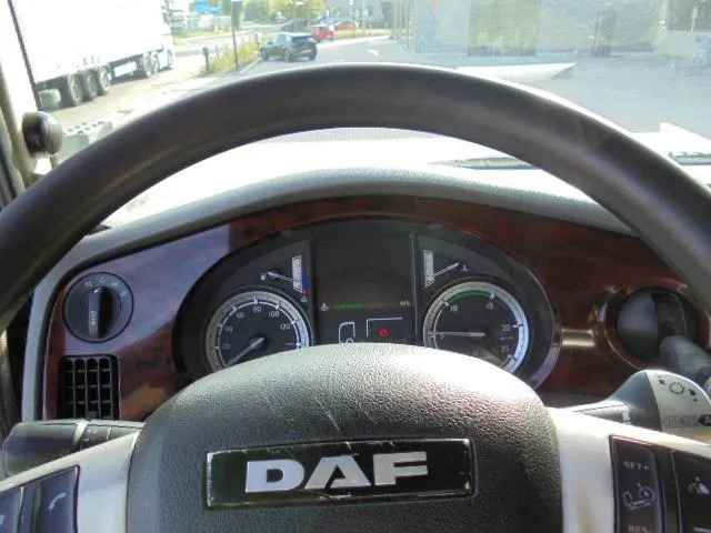 DAF XF 106.460 SUPER SPACE CAB en leasing occasion DAF XF 106.460 SUPER SPACE CAB: photos 10