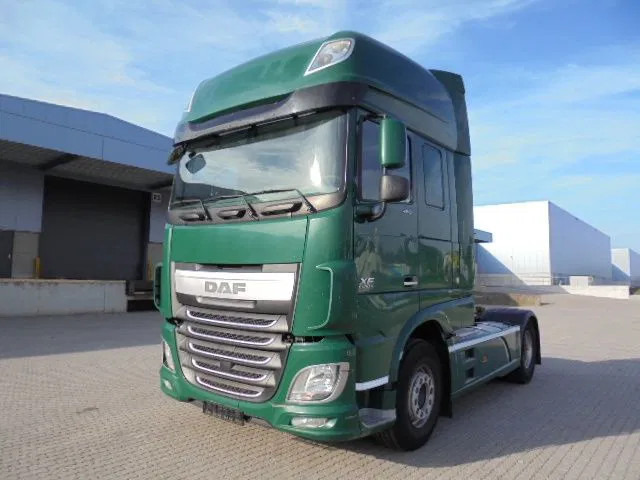 DAF XF 106.460 SUPER SPACE CAB - Tracteur routier: photos 1 DAF XF 106.460 SUPER SPACE CAB - Tracteur routier: photos 1
