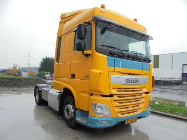 DAF XF 440 ADR UITVOERING - Tracteur routier: photos 3 DAF XF 440 ADR UITVOERING - Tracteur routier: photos 3