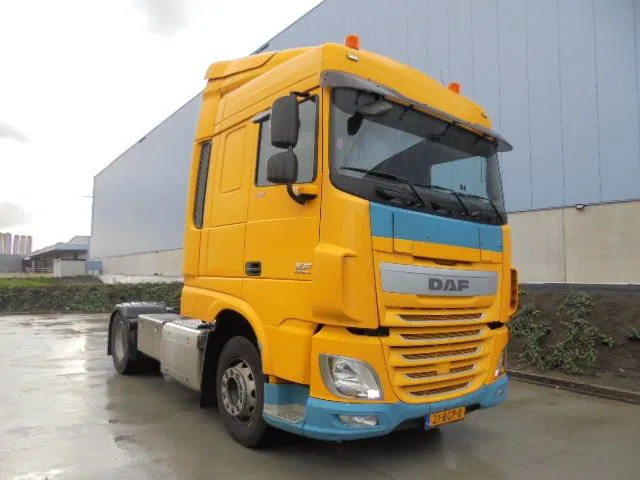 DAF XF 440 ADR UITVOERING - Tracteur routier: photos 3 DAF XF 440 ADR UITVOERING - Tracteur routier: photos 3