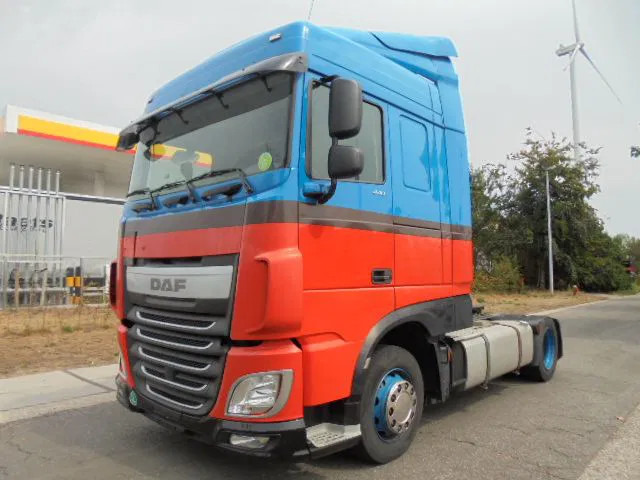 DAF XF 440 MEGA - Tracteur routier: photos 1 DAF XF 440 MEGA - Tracteur routier: photos 1