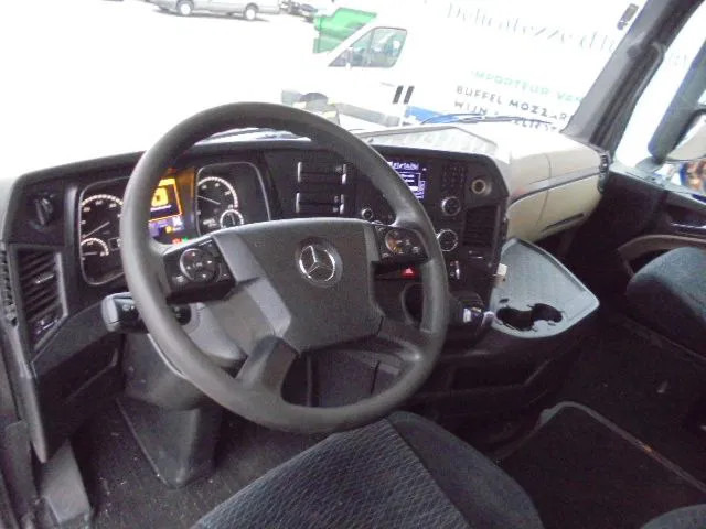 Mercedes-Benz Actros 1842 LS EUR6 en leasing occasion Mercedes-Benz Actros 1842 LS EUR6: photos 9 Mercedes-Benz Actros 1842 LS EUR6 en leasing occasion Mercedes-Benz Actros 1842 LS EUR6: photos 9