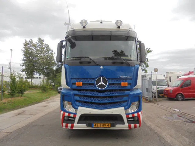 Mercedes-Benz Actros 4158 8X4 180 TON NL KENTEKEN - Tracteur routier: photos 2 Mercedes-Benz Actros 4158 8X4 180 TON NL KENTEKEN - Tracteur routier: photos 2
