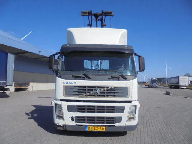 Volvo FM 260 MANUAL GEAR NL TRUCK - Camion - système de câble: photos 2 Volvo FM 260 MANUAL GEAR NL TRUCK - Camion - système de câble: photos 2